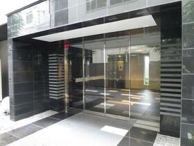 15/16 エントランス