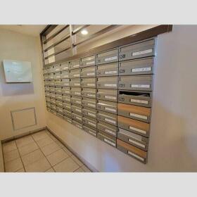 14/14 エントランス