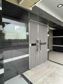 16/16 エントランス