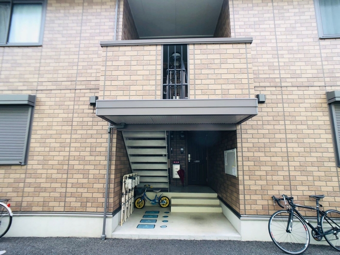 18/19 エントランス