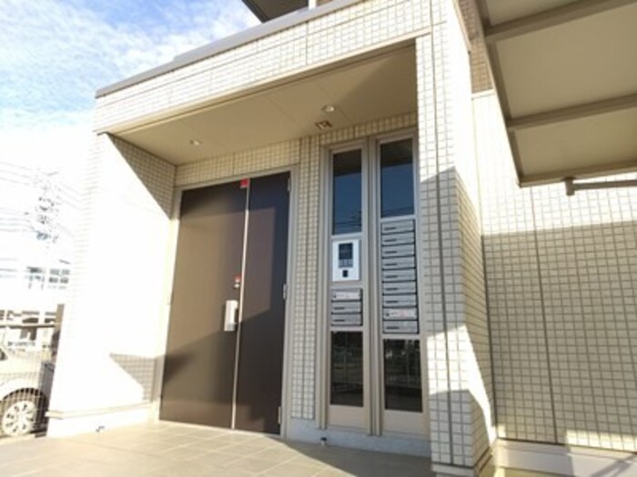 2/3 エントランス