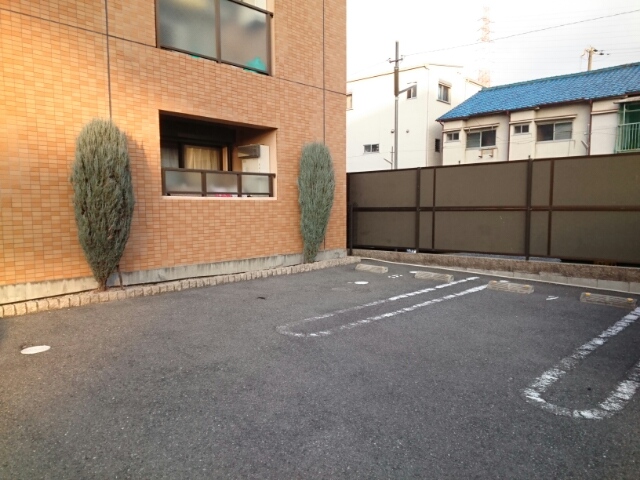 14/20 駐車場