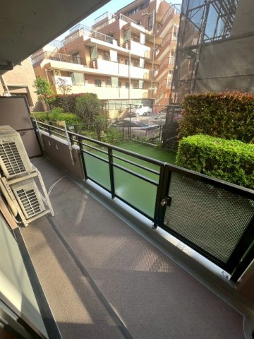 15/22 バルコニー