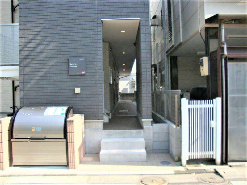 17/17 エントランス