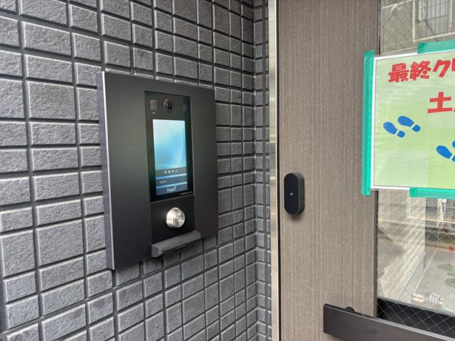 21/21 エントランス