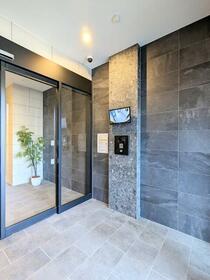 15/16 エントランス