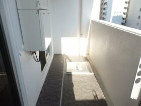 17/17 エントランス