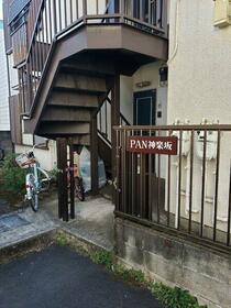 5/5 エントランス