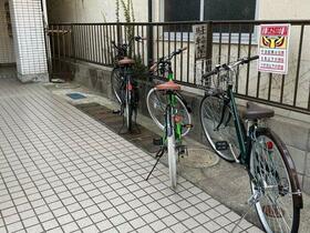 2/2 エントランス