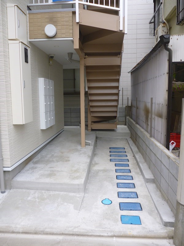 18/18 エントランス