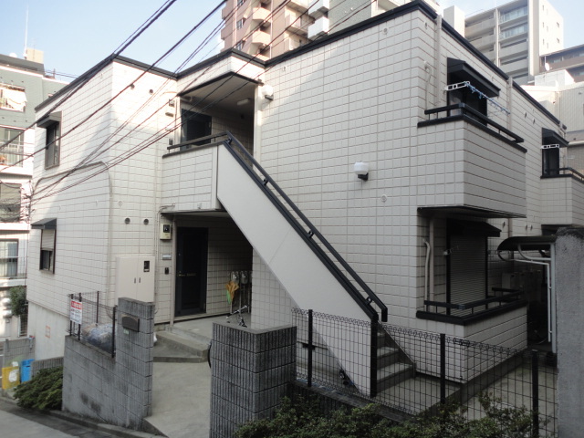 2/2 エントランス