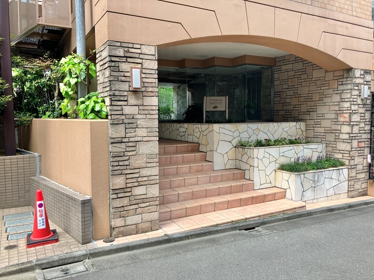15/16 エントランス