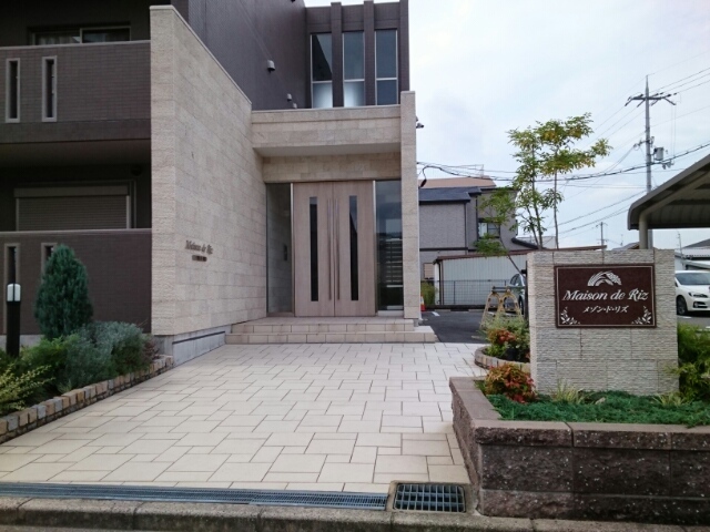 4/10 エントランス