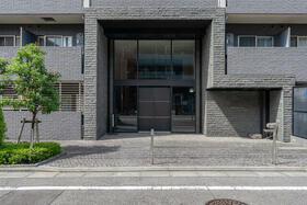 3/3 エントランス