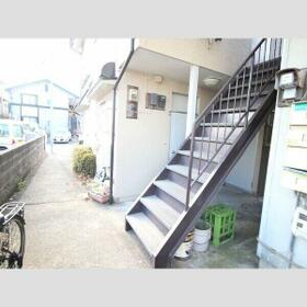 16/16 エントランス