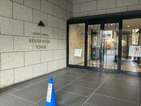 16/16 エントランス