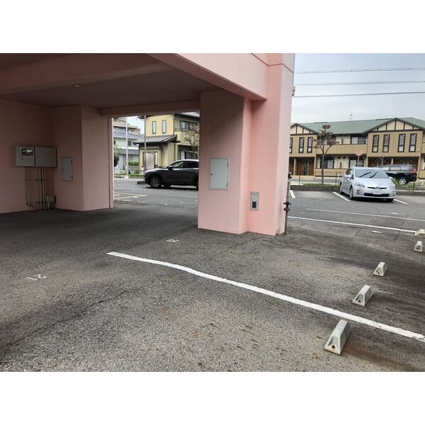 11/18 駐車場