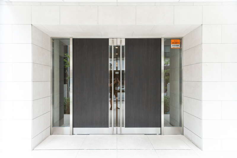 5/5 エントランス