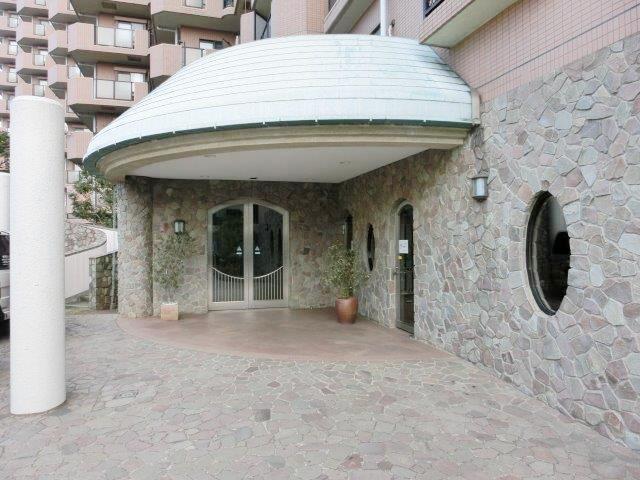 14/14 エントランス