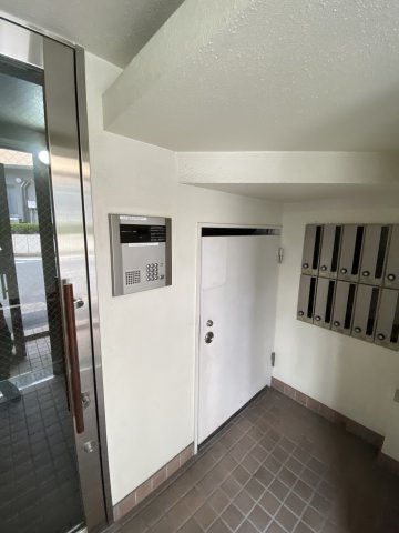 15/25 エントランス