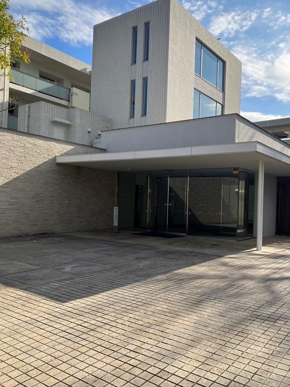 18/18 エントランス