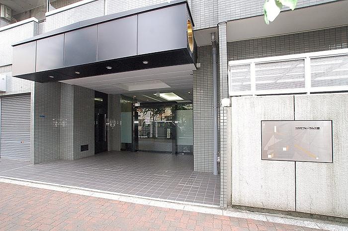 14/14 エントランス