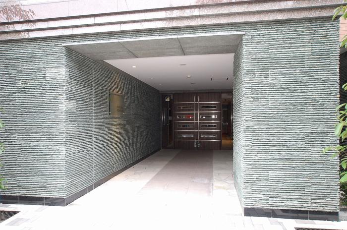 15/20 エントランス