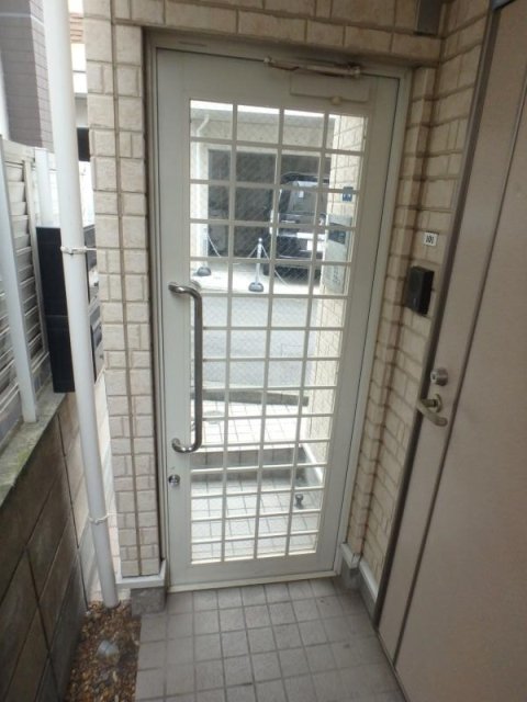 15/18 エントランス