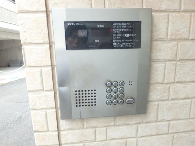 17/18 エントランス