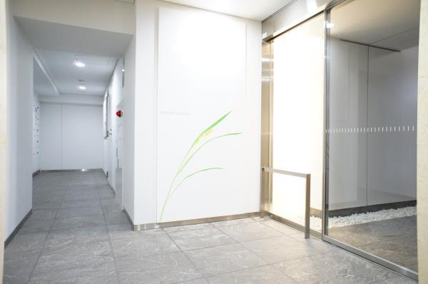 2/4 エントランス