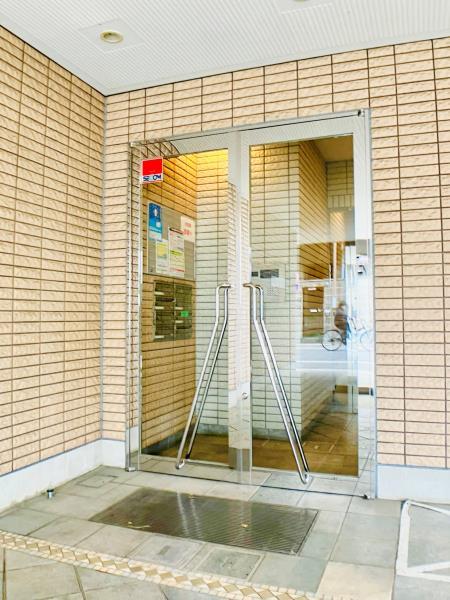 2/3 エントランス