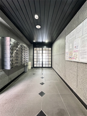 25/25 エントランス