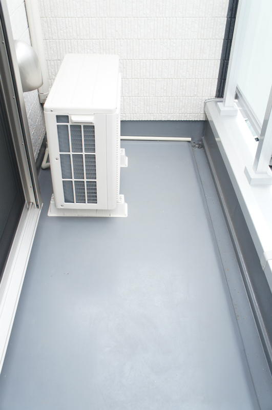 13/19 バルコニー