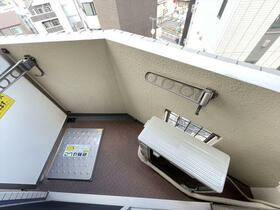 13/16 バルコニー