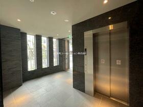 15/15 エントランス