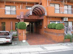 2/2 エントランス