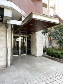 2/2 エントランス