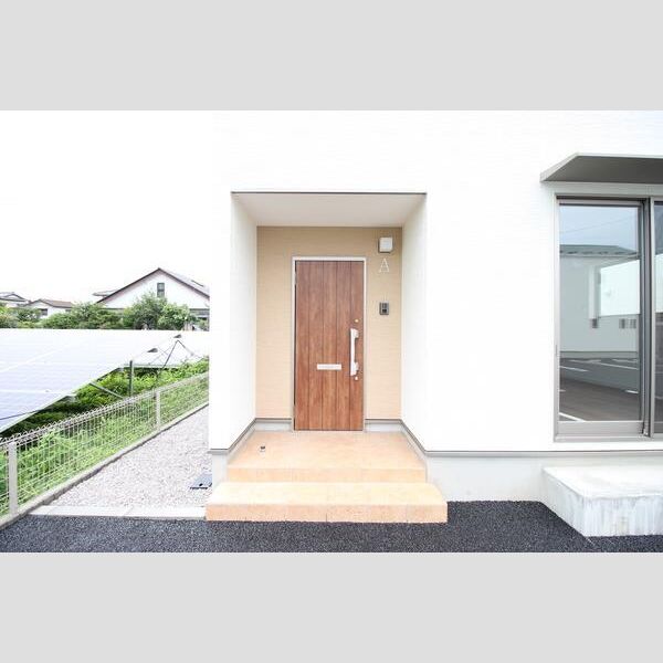 13/13 エントランス