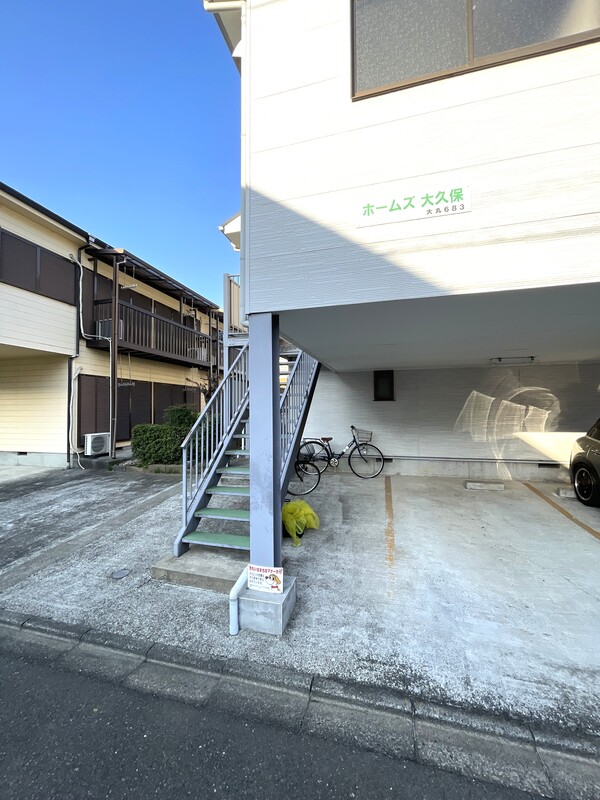 25/26 エントランス