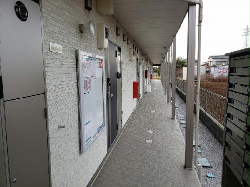 13/14 エントランス