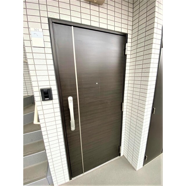 20/20 室内