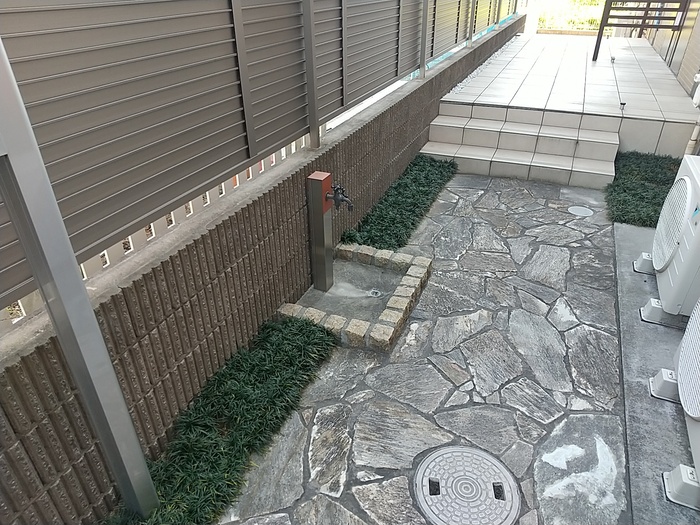 5/8 エントランス