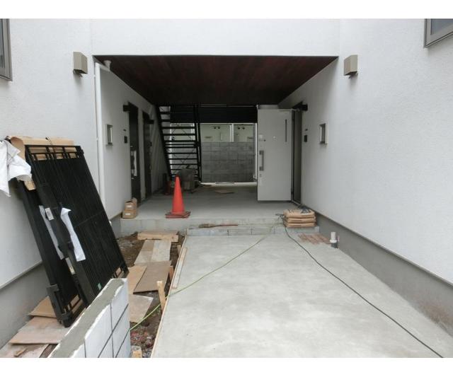 15/15 エントランス