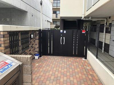 14/22 エントランス