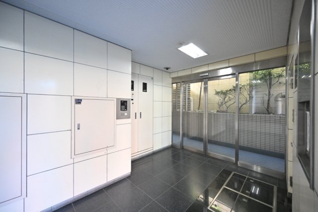 4/5 エントランス