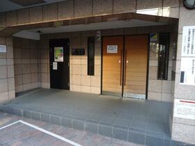 14/14 エントランス