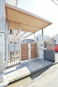 16/16 エントランス