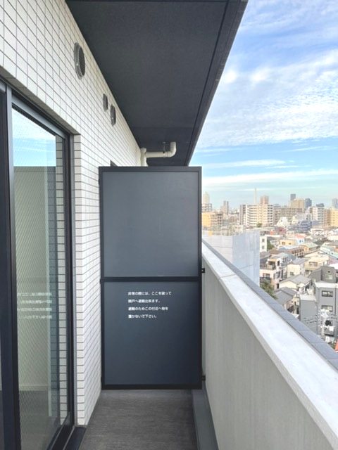 13/19 バルコニー