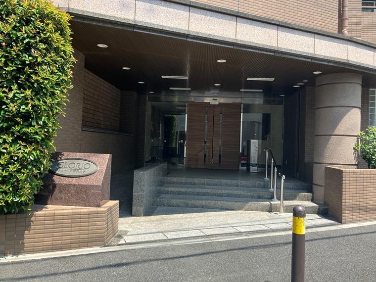 2/3 エントランス