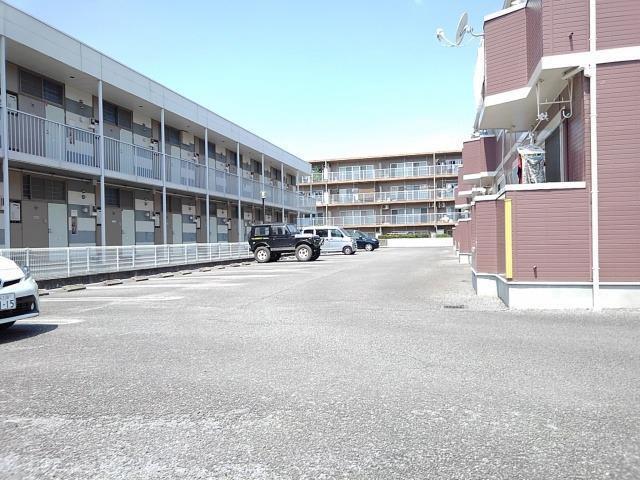 14/20 駐車場